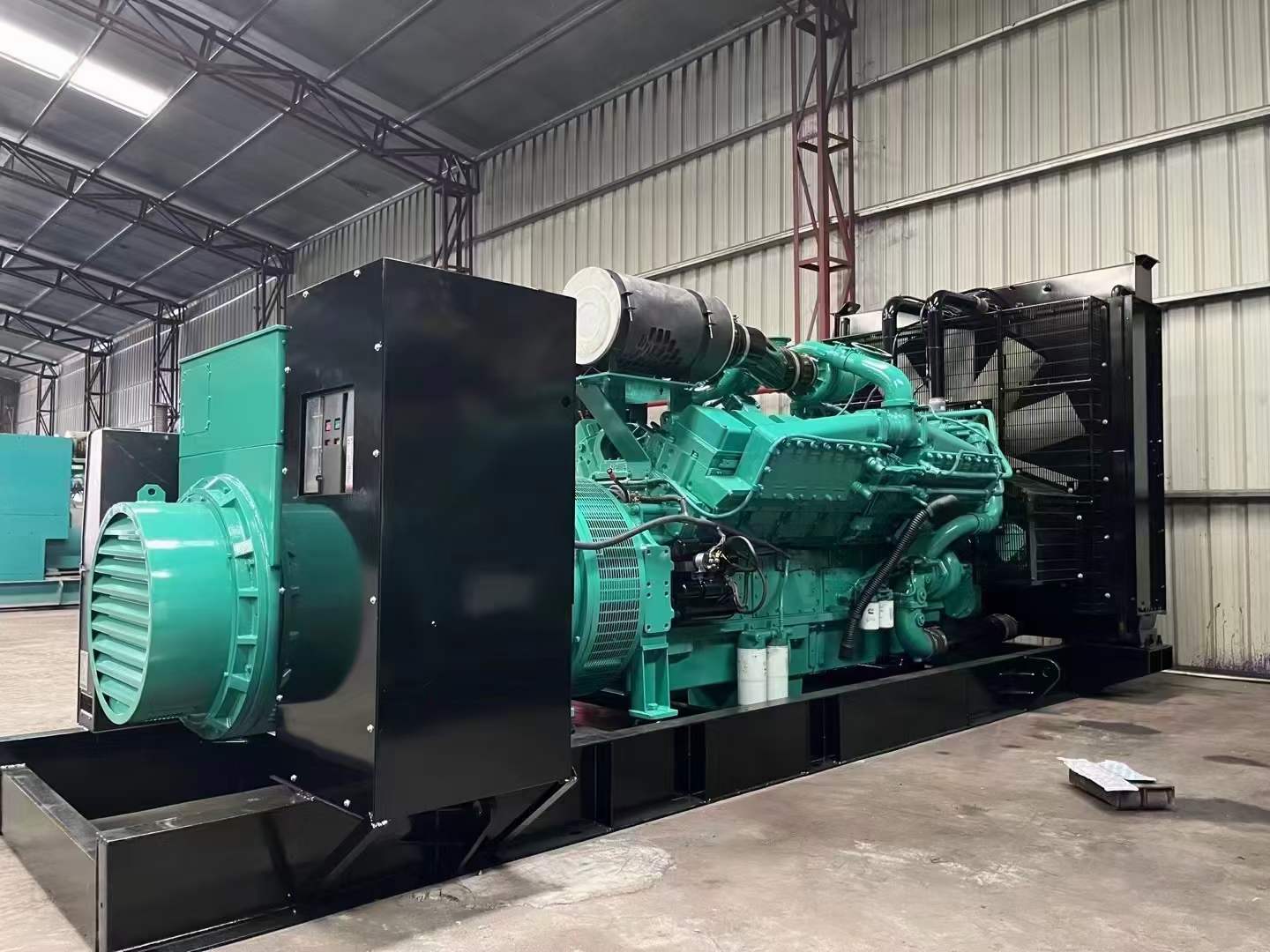 桑植如何降低 800kW 柴油发电机输出电流的波动？