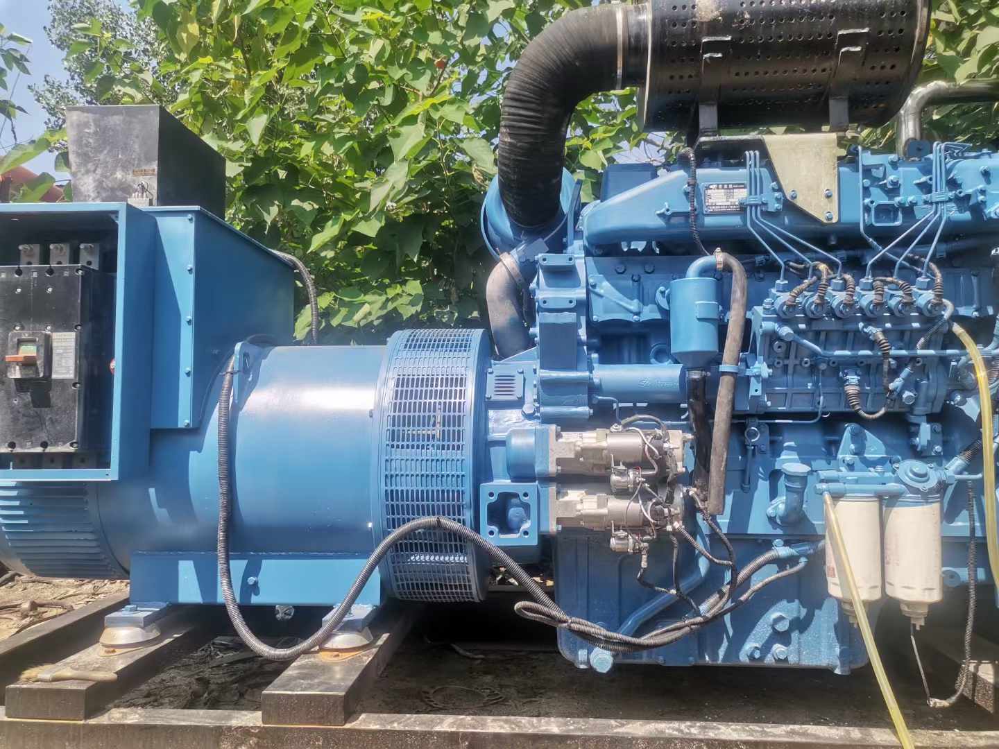 桑植详细说明降低 800kW 柴油发电机输出电流波动的方法