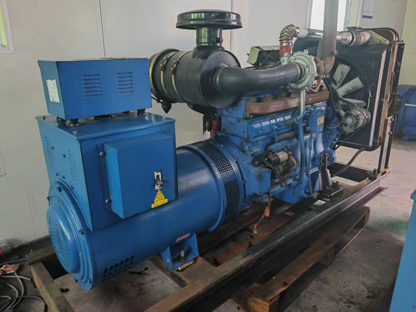 桑植100kW柴油发电机组使用多级机油有哪些优缺点？